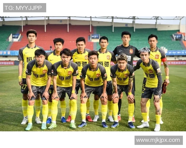 广州足球队的控制革新探索与发展路径分析及未来展望